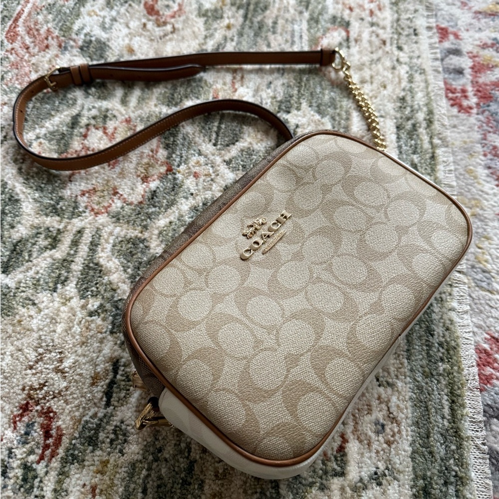 COACH Signature Shoulder Bag CA172 in Light Khaki, Chalk Multi